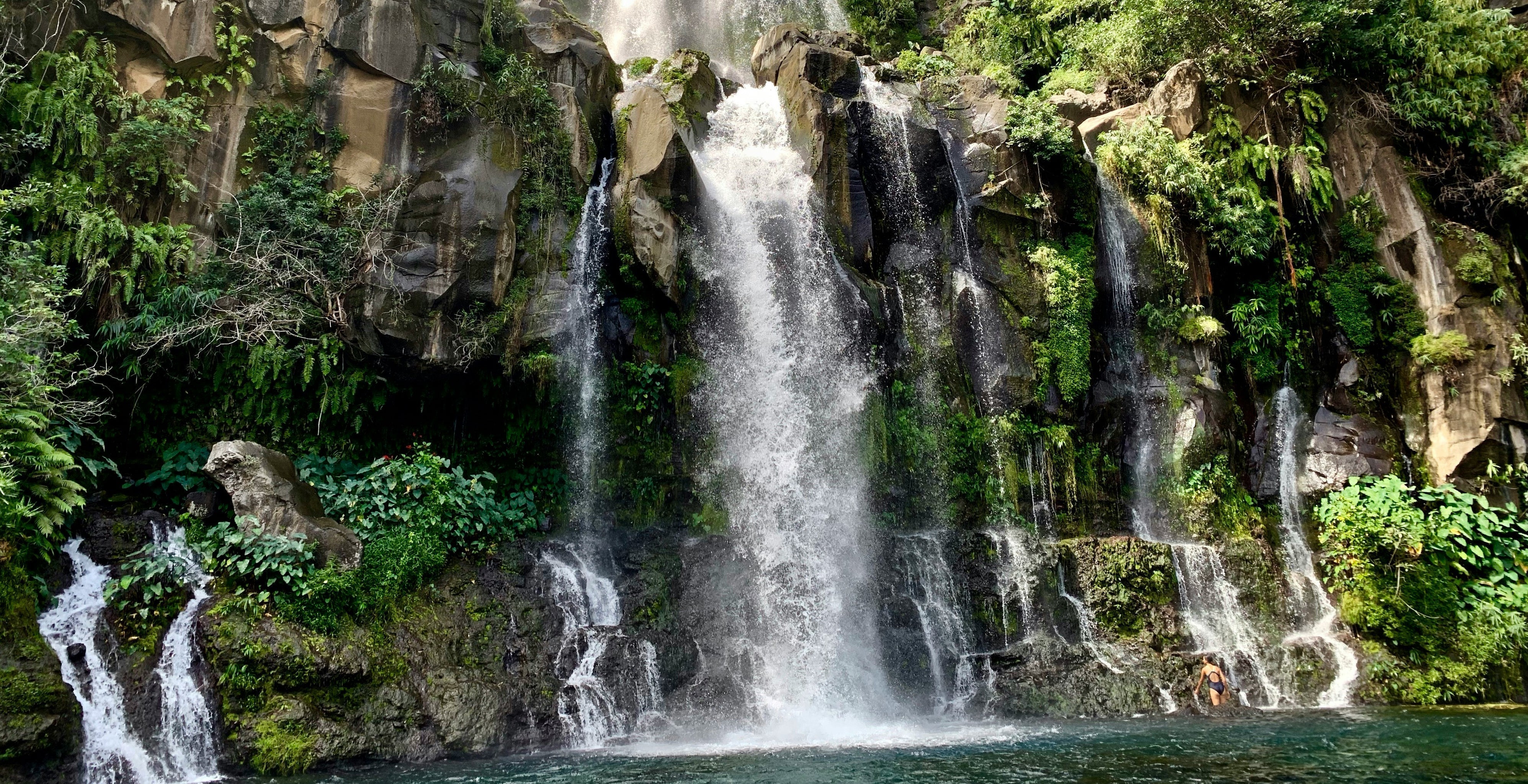 Was gibt es auf der Insel Réunion zu sehen und wann ist die beste Reisezeit?